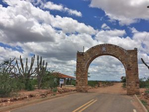 Entrada do Parque Estadual de Canudos - Foto de Sylvia Leite- BLOG LUGARES DE MEMORIA