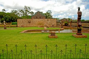 Jardim da Oficina Brennand - Foto de Gustavo Moura - BLOG LUGARES DE MEMÓRIA