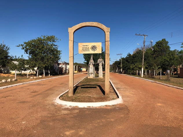 Portal de entrada de Sagarana - Foto de Sylvia Leite - BLOG LUGARES DE MEMORIA