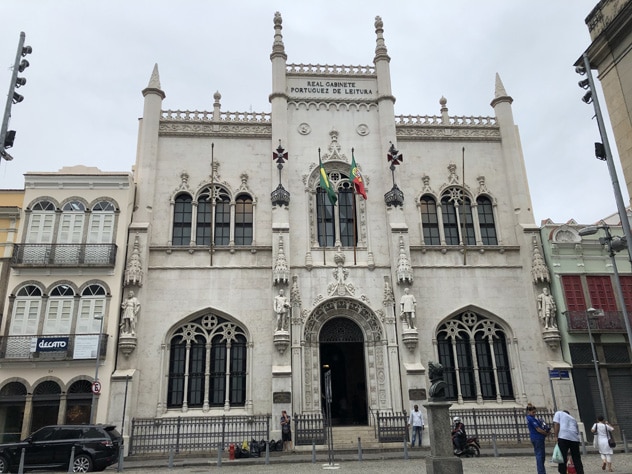 Fachada do Gabinete Português de Leitura no Rio de Janeiro - Foto de Sylvia Leite - BLOG LUGARES DE MEMORIA