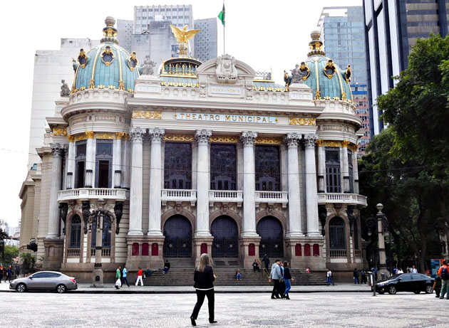 Fachada do Teatro Municipal do Rio - Foto de 一井-潤一 - BLOG LUGARES DE MEMORIA