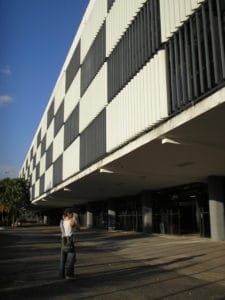 Fachada do Pavilhão da Bienal - foto de Linsensuppe - BLOG LUGARES DE MEMORIA