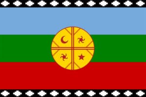 Bandeira Mapuche - por Huhsunqu - domínio publico - BLOG LUGARES DE MEMORIA