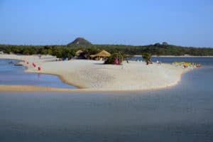 Praia da Ilha do Amor em Alter do Chão - Foto de idobi em wikimedia - BLOG LUGARES DE MEMORIA
