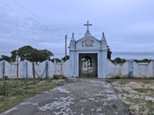 Fachada do cemitério - Foto de Sylvia Leite - BLOG LUGARES DE MEMORIA