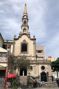 Fachada da Igreja dos Enforcados na Praça da Liberdade - Foto de Sylvia Lete - BLOG LUGARES DE MEMORIA