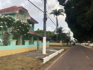 Casarão em rua tranquila de Soure na Ilha de Marajó - Foto de Sylvia Leite - BLOG LUGARES DE MEMÓRIA