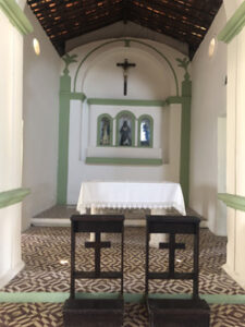 Interior da Capela de São Benedito - Foto de Sylvia Leite - BLOG LUGARES DE MEMORIA