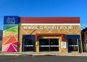 Bonecos Ze Pereira e Vitalina - Foto de Sylvia Leite - BLOG LUGARES DE MEMORIA