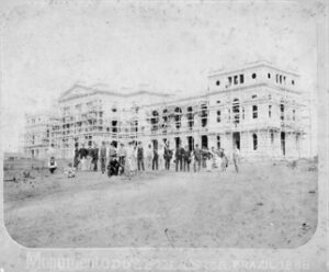 Construção_do_Monumento_do_Ipiranga,_1888 - Foto de domínio público - BLOG LUGARES DE MEMORIA