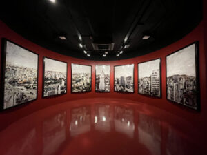 Instalação de Vik Muniz no Farol Santander - Foto de Sylvia Leite - BLOG LUGARES DE MEMORIA