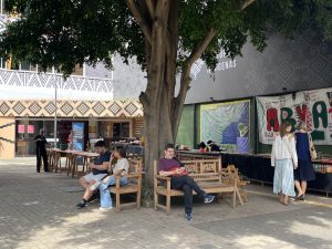 Área externa do Museu das Culturas Indígenas - Foto de Sylvia Leite - BLOG LUGARES DE MEMORIA