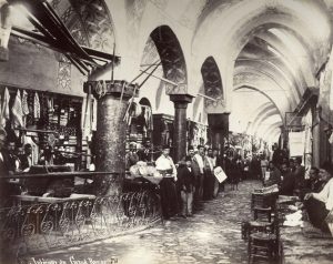 Istanbul-Grand_Bazaar_Sebah_BLOG LUGARES _DE_MEMORIA