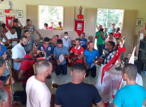 Morro do Fogo: a terra do milagre de São Sebastião Cantos_a_São_Sebastião-Foto_Rose_Almeida-BLOG_LUGARES_DE_MEMORIA