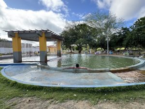Piscina_publica_em_Cipó-Foto_Sylvia_Leite_BLOG_LUGARES_DE_MEMORIA