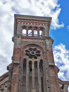Torre de catedral construída por Píria - Foto de Sylvia Leite - BLOG LUGARES DE MEMÓRIA