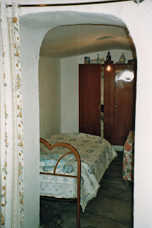 Quarto de casa cueva - Foto Sylvia Leite - BLOG LUGARES DE MEMÓRIA 