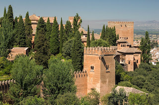 Vista externa de Alhambra - Foto Pixabay - BLOG LUGARES DE MEMORIA