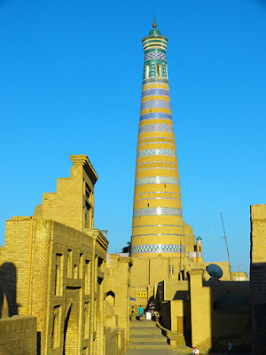 BLOG LUGARES DE MEMÓRIA - Matéria Khiva - Foto LoggaWiggler por Pixabay