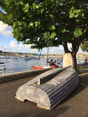 Barco na Baía de Todos os Santos - Foto Sylvia Leite - BLOG LUGARES DE MEMÓRIA 