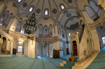 Vista interna da mesquita - Foto Dosseman - BLOG LUGARES DE MEMORIA