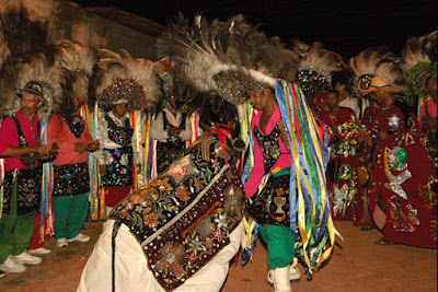Bumba Meu Boi no Maranhão - Foto de Edgard Rocha no site do Iphan - BLOG LUGARES DE MEMÓRIA