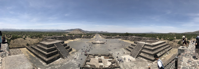 Vista da Avenida dos Mortos, o eixo principal de Teotihuacán - Foto Piabay - BLOG LUGARES DE MEMÓRIA 
